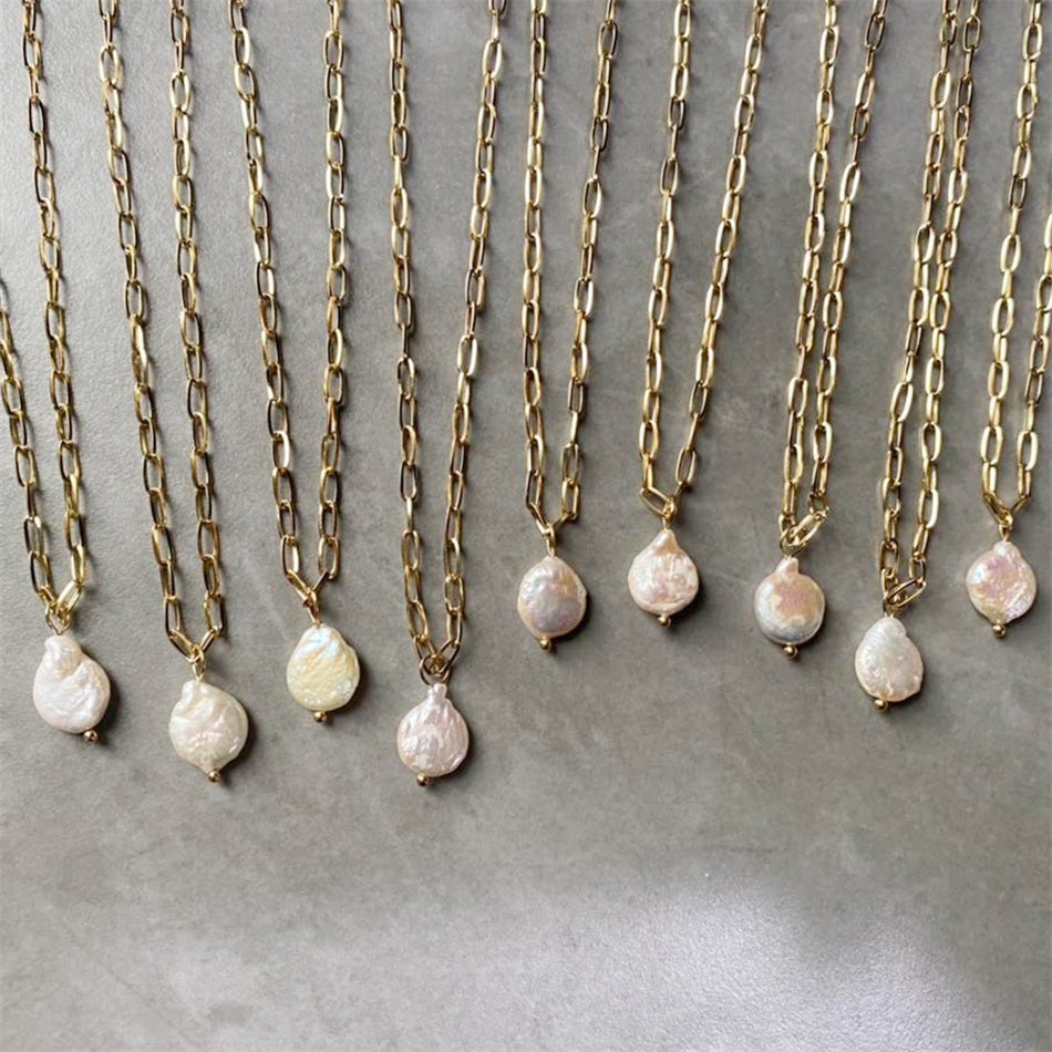 PURE PEARL ROYAL NECKLACE