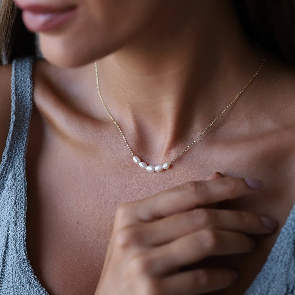 PURE PEARL FIVE PEARLS NECKLACE