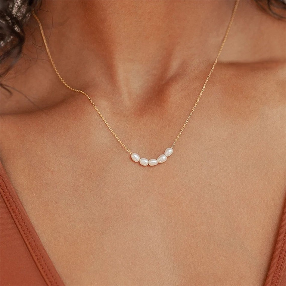 PURE PEARL FIVE PEARLS NECKLACE