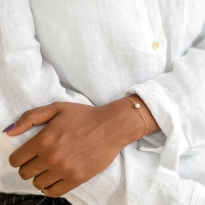 Pure Pearl Orb Armband
