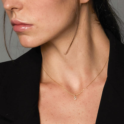 Initial Dainty Kette