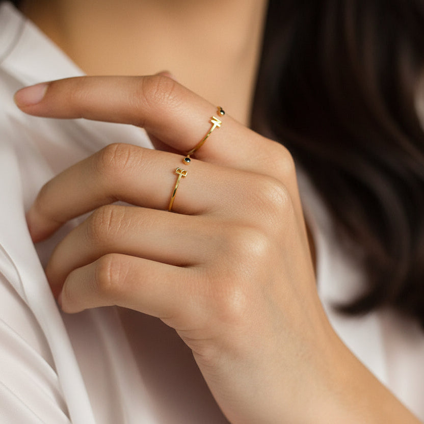Buchstaben Geburtsstein Ring (Personalisiert)