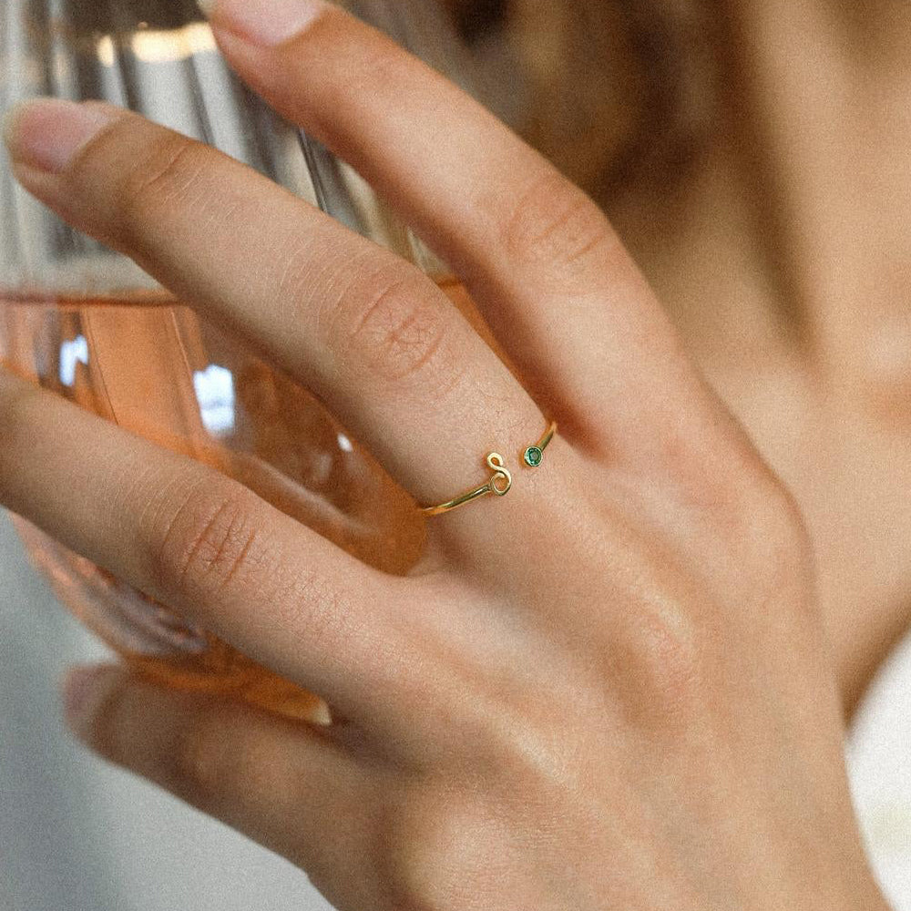 Buchstaben Geburtsstein Ring (Personalisiert)